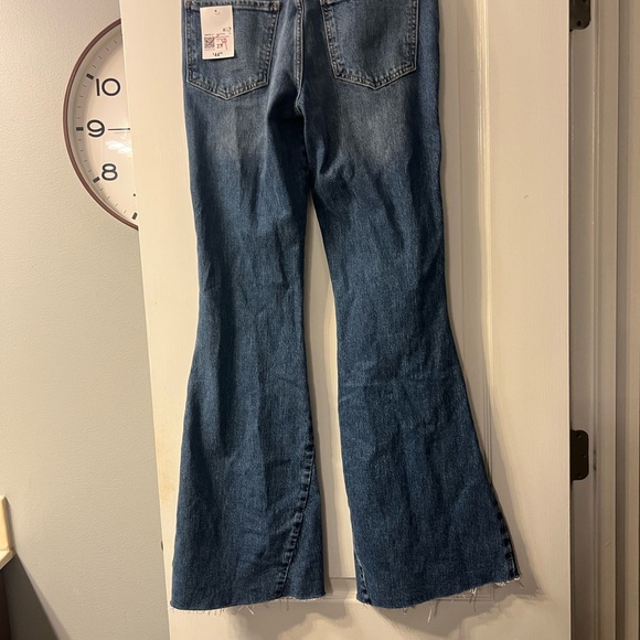 NWT Forever 21 midrise flare jeans size 27 Concert, festival, boho - Picture 9 of 11